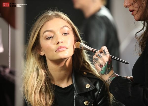 უცხოელი სტილისტები თავის მოვლის მარტივ საშუალებებს გვიმხელენ