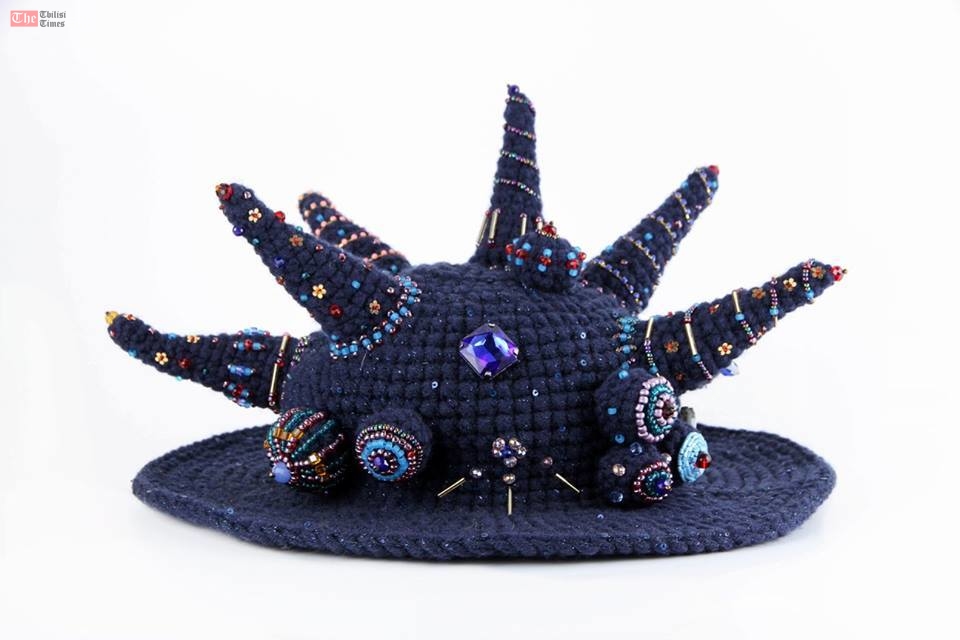 ქართველი გოგონა, რომლის ქუდები ევროპაში იყიდება