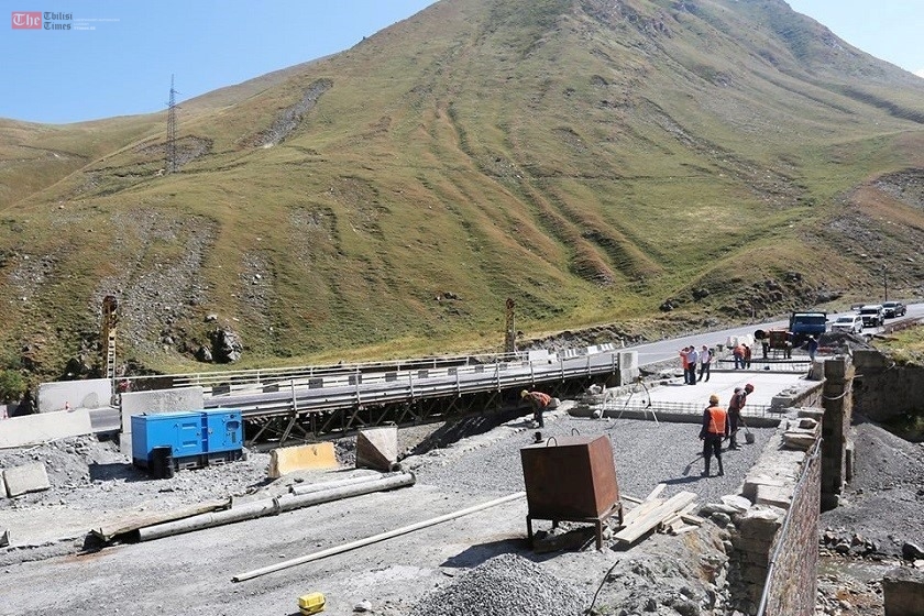  რიკოთის მონაკვეთზე ავტობანის, ქვეშეთი-კობის მონაკვეთზე კი – გვირაბისა და საავტომობილო გზის მშენებლობა იგეგმება