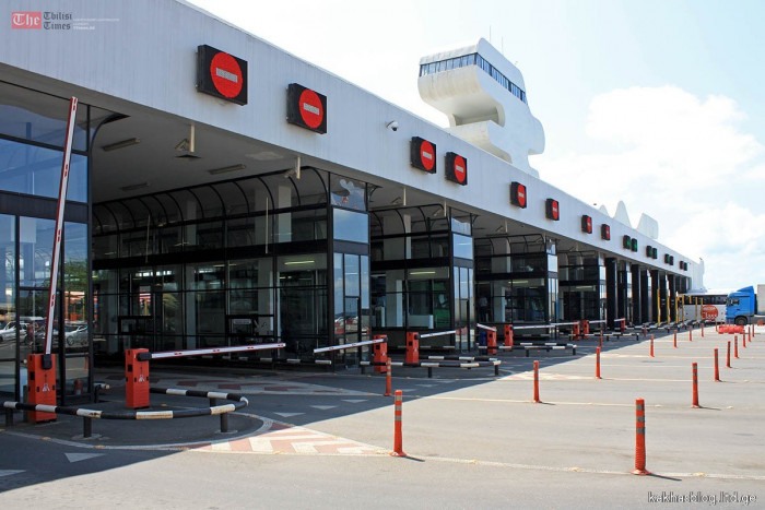 „სარფის“ სასაზღვრო გამშვები პუნქტი მუშაობის ჩვეულ რეჟიმს დაუბრუნდა