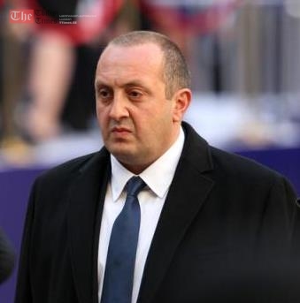 პარლამენტთან ზაზა სარალიძესთან შესახვედრად პრეზიდენტი გიორგი მარგველაშვილი მივიდა