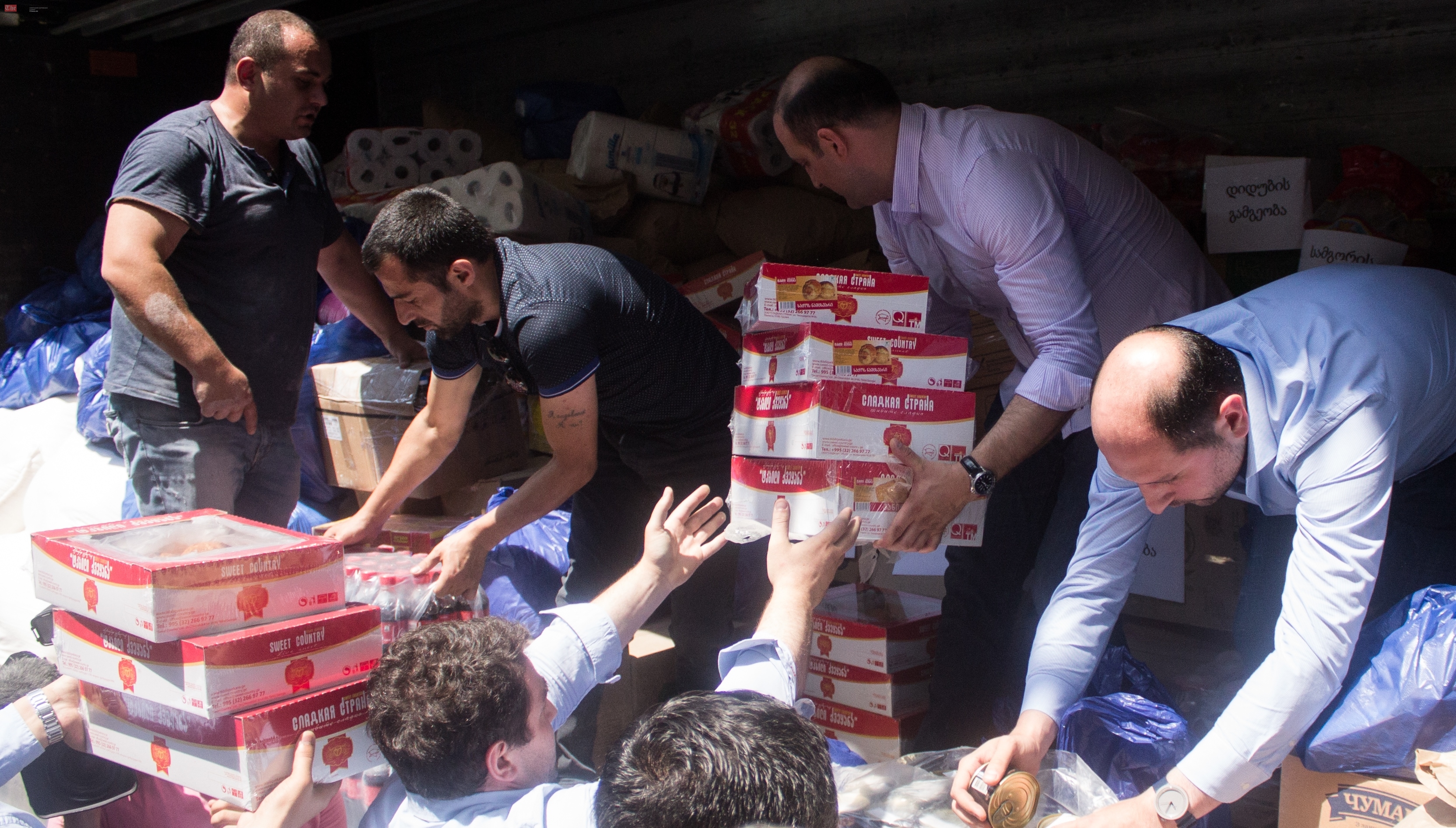 სოფელ ჭუბერში დაზარალებულთა დასახმარებლად 14 ტონა ტვირთი გაიგზავნა