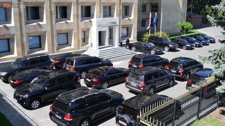 მამუკა ბახტაძე: “წლის ბოლომდე სხვადასხვა უწყების ავტოპარკი დაახლოებით 1000 ავტომობილით შემცირდება”