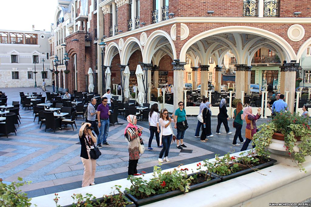 აჭარაში ტურისტებს ფასდაკლების ბარათებს დაურიგებენ