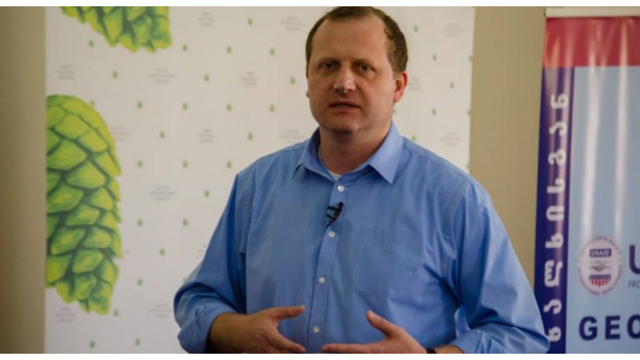 “გირჩი” განათლების ალტერნატიულ სისტემას ქმნის და არსებულს ბოიკოტს უცხადებს