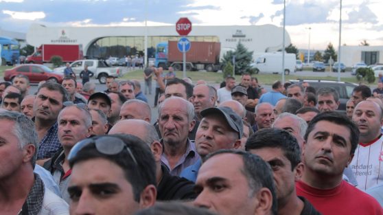 ფინანსთა მინისტრი ლილოში, სატვირთო მძღოლების აქციაზე მივიდა