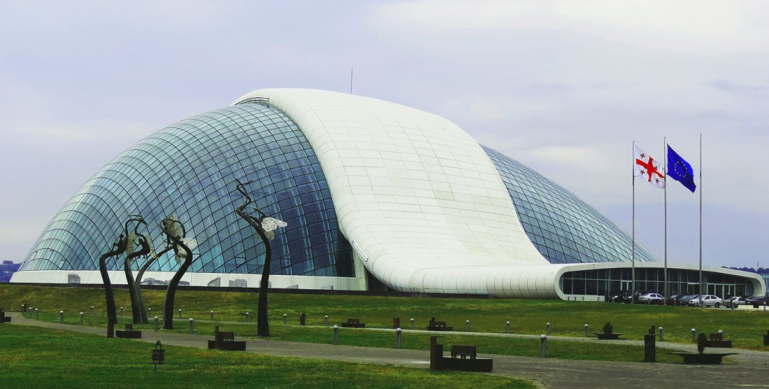 პარლამენტი თბილისში ბრუნდება