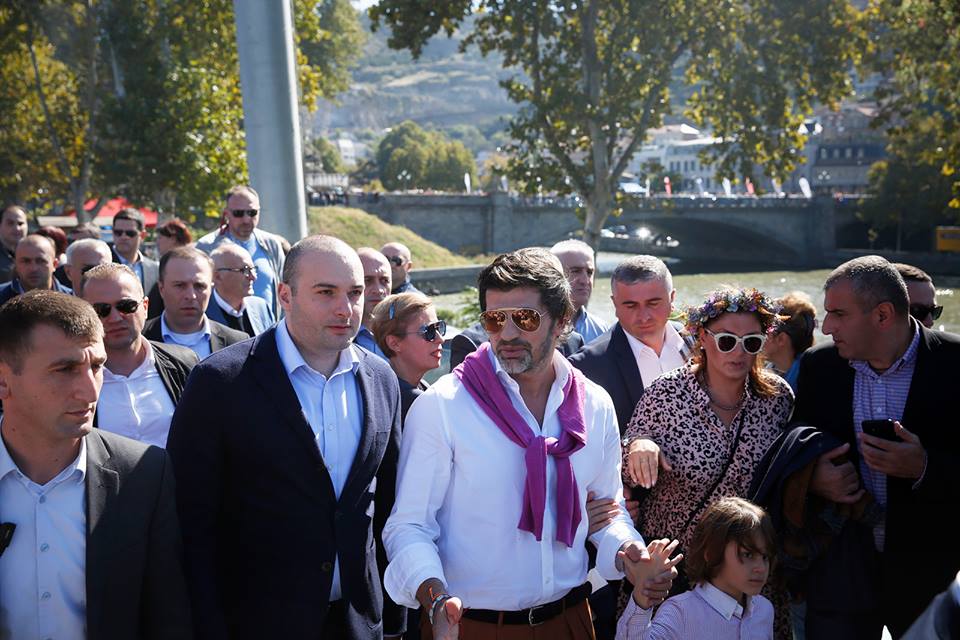 კახა კალაძემ მოსახლეობას „თბილისობის“ დღესასწაული რიყედან მიულოცა