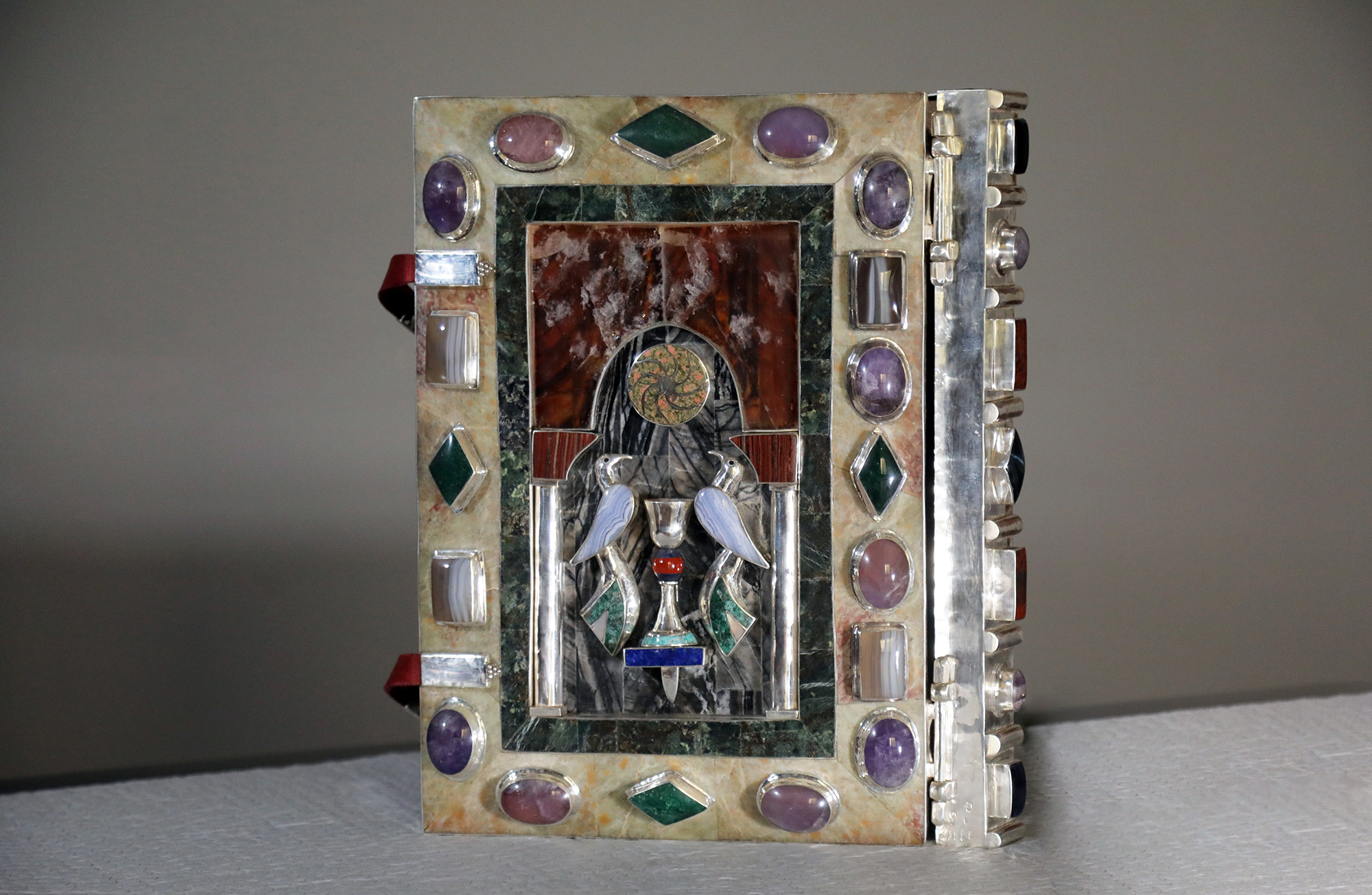 „ვეფხისტყაოსანი“ერთი დღით ფრანკფურტის წიგნის ბაზრობაზე გამოიფინება