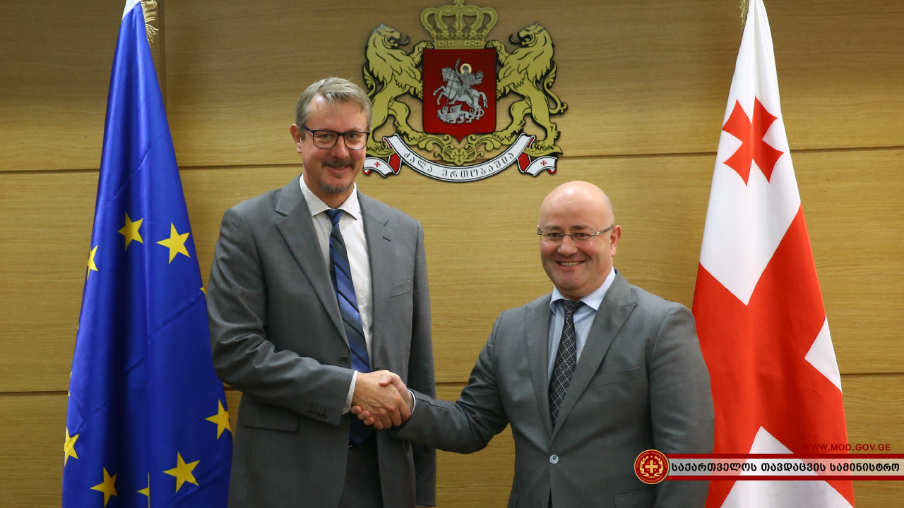თავდაცვის მინისტრმა საქართველოში ევროკავშირის ახალ ელჩს უმასპინძლა