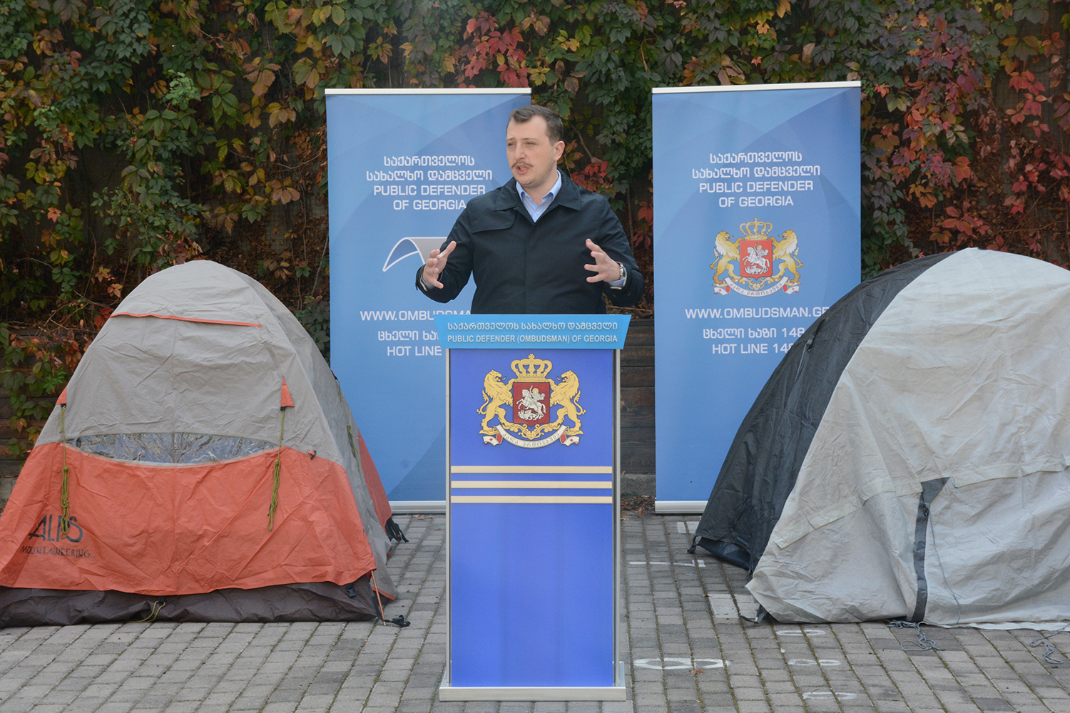 სახალხო დამცველმა საპროტესტო აქციების დროს კარვების გამოყენების საკითხზე საკონსტიტუციო სასამართლოს სარჩელით