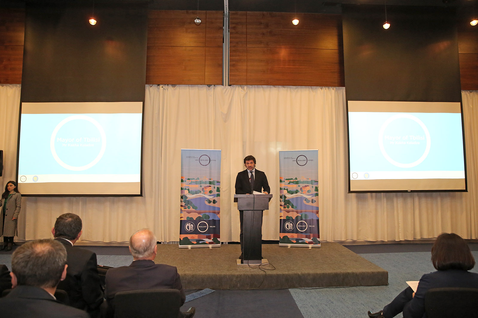 დედაქალაქის მედეგობის საკითხზე საერთაშორისო საფინანსო ინსტიტუტებსა და დიპლომატიურ კორპუსთან შეხვედრა გაიმართა