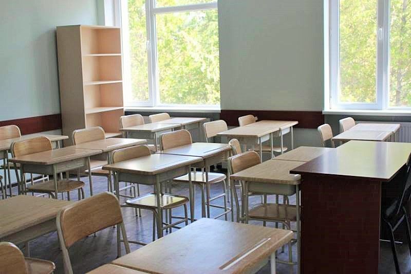 თბილისში მშობელმა სკოლის დირექტორს უკბინა