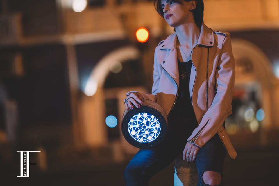 მანათობელი ხელჩანთები დატენვის ფუნქციით – კრეატიული პროდუქტი ქართულ ბაზარზე