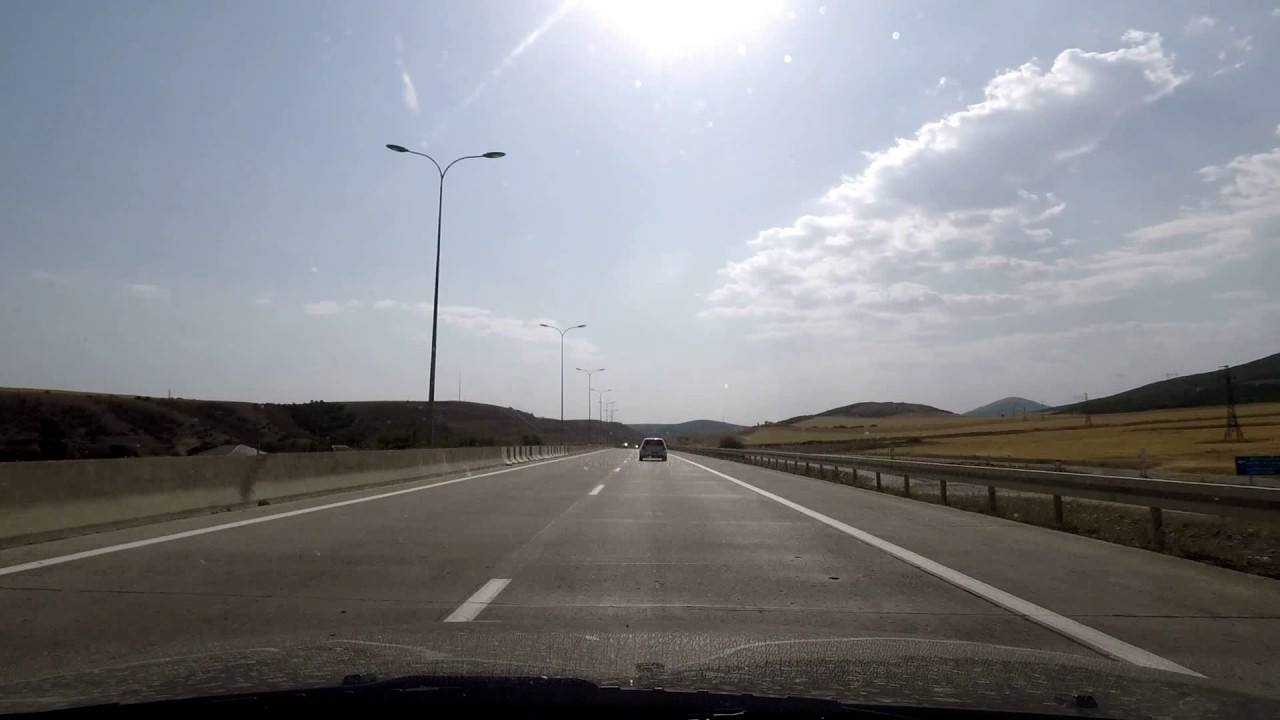 შუა გზაზე გაჩერებულმა ავტობანის სამუშაოებმა სოფლები ორად გაყო