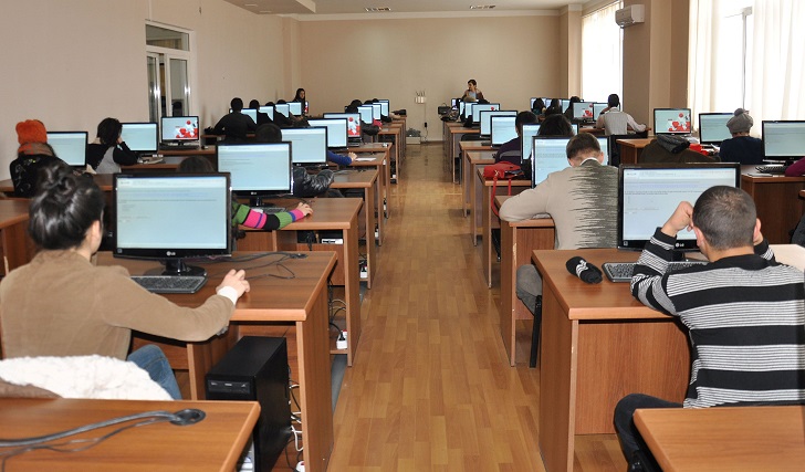 2020 წელს მე-11 და მე-12 კლასელებისთვის სკოლის გამოსაშვები გამოცდები მოიხსნება