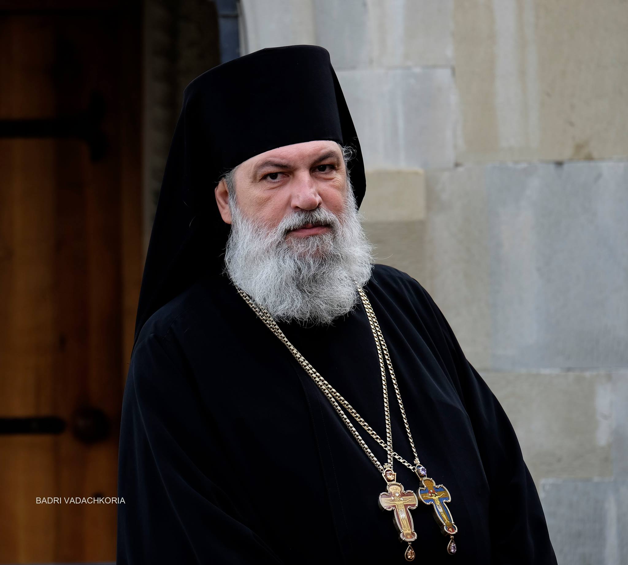 ბენტლი, რომელშიც ვზივარ, ჩემი არ არის. ყველას ერთი სული აქვს, ვინმე რაიმეთი გააკრიტიკოს — მამა ათანასე