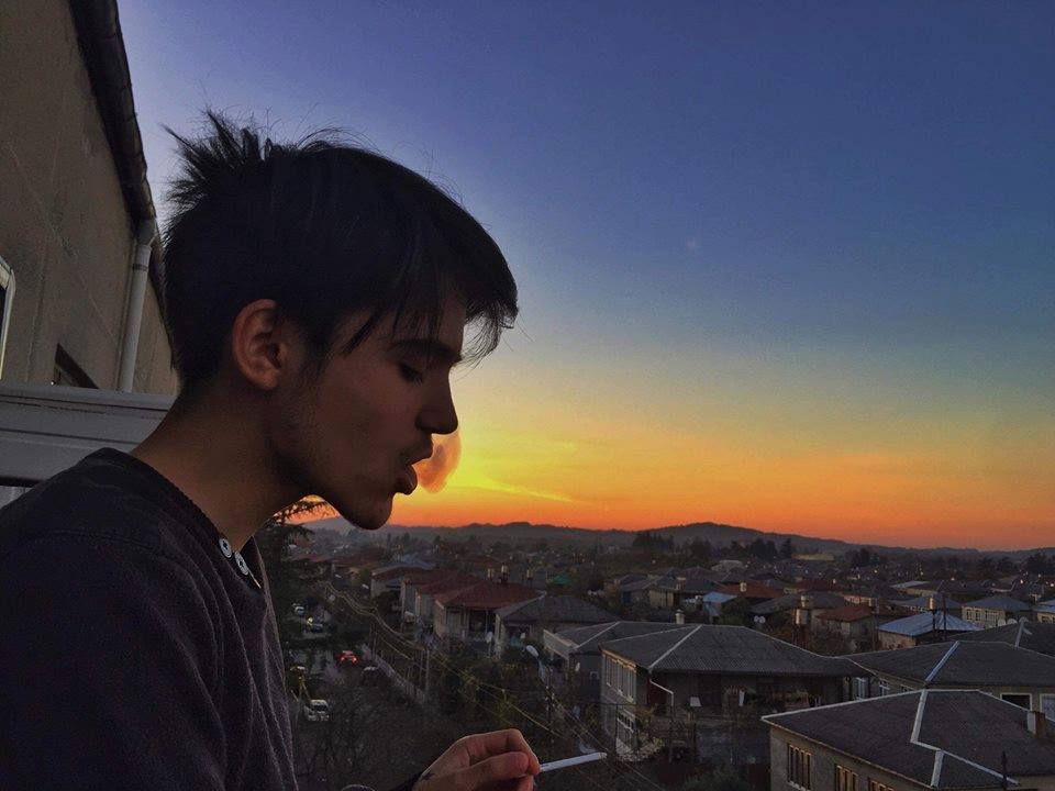 ინტერნეტით ნასწავლი შვიდი ენა – ქართველი პოლიგლოტი  დავით ჯიჯიეშვილი