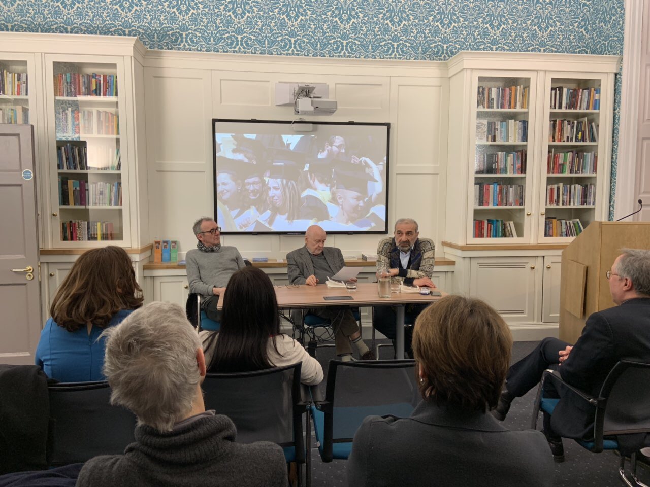 დუბლინში ტრინიტი კოლეჯში თანამედროვე ქართველი მწერლის ზურაბ ქარუმიძის შემოქმედებითი საღამო გაიმართა