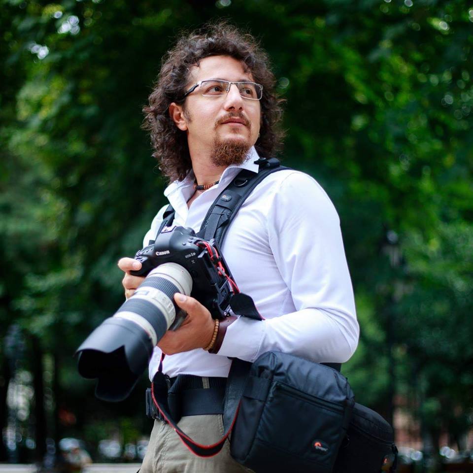 „ორ ადამიანს შორის, რომელსაც კამერა აქვს, ფოტოგრაფია ის, ვისაც ახლის ძიების მეტი უნარი აქვს“, – კადრის ოსტატი, ზურაბ ცერცვაძე