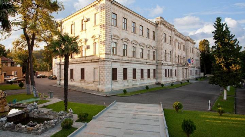 სააპელაციო სასამართლომ დამამძიმებელ გარემოებებში განზრახ მკვლელობის მცდელობისთვის მსჯავრდებულის განაჩენი ძალაში დატოვა