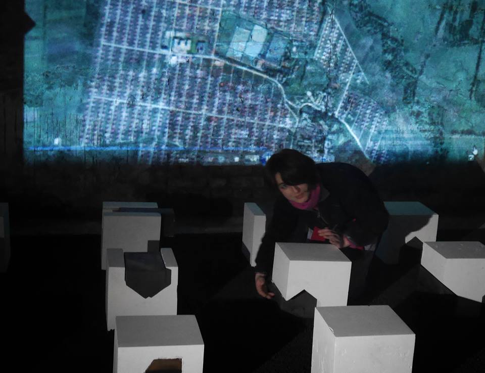 დევნილი გოგონას ახდენილი ოცნება და მისი საოცარი კერამიკული ნამუშევრები