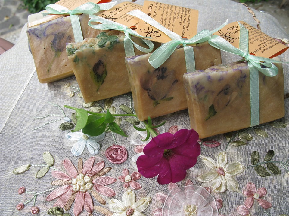 “კუმპა”-ქართული ეკოლოგიურად სუფთა ხელნაკეთი საპნები საქართველოს ფარგლებს ცდება