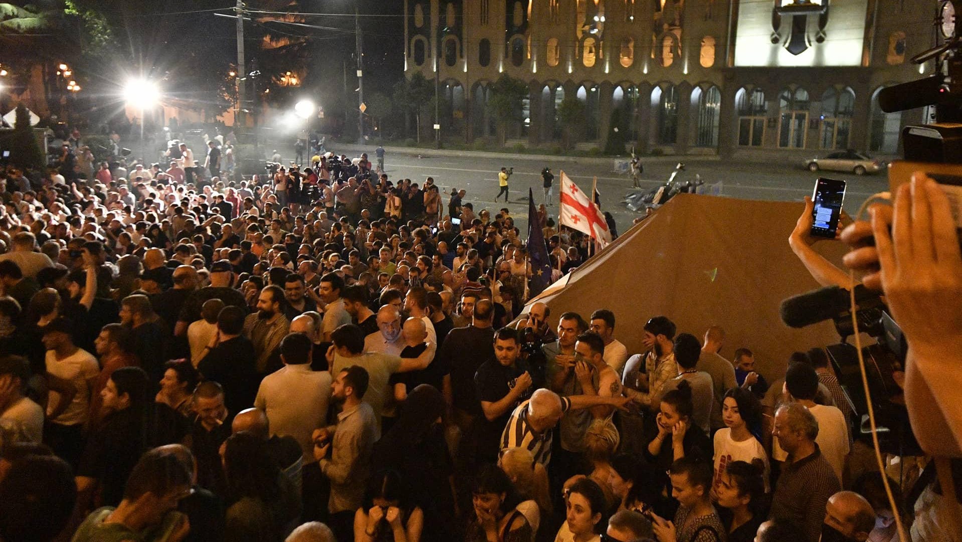 საერთაშორისო მედია საქართველოში განვითარებულ მოვლენებს ეხმაურება