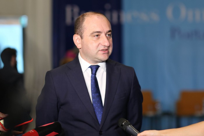 ბიზნესომბუდსმენი ლარის კურსზე – ნეგატიურ მოლოდინებს ქმნის ქვეყანაში პოლიტიკური ტემპერატურის აწევა და გარკვეული ჯგუფების მხრიდან აჟიოტაჟის შექმნა