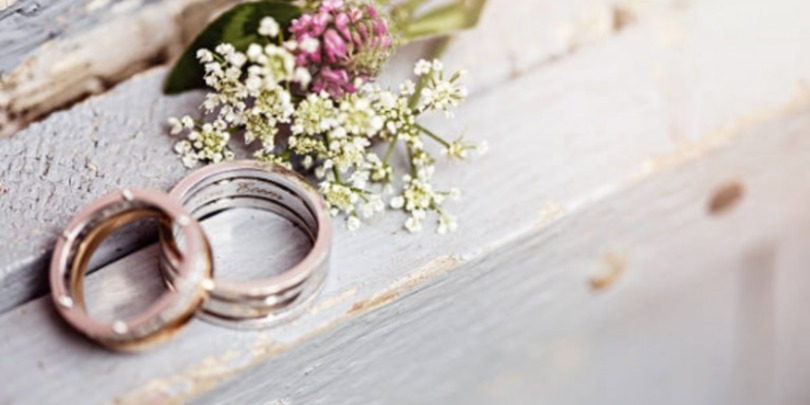 საქსტატის მონაცემებით, საქართველოში პირველი ქორწინების საშუალო ასაკი ქალებისთვის 27 წელი, მამაკაცებისთვის კი, 30 წელია