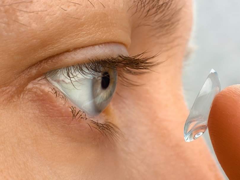 ოფთალმოლოგის რჩევები – რა შეცდომებს ვუშვებთ კონტაქტური ლინზების მოხმარებისას