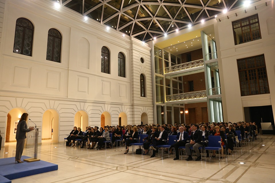 თბილისის ბაღების 200-მდე მეთოდისტს კვალიფიკაციის დამადასტურებელი სერტიფიკატი გადაეცა