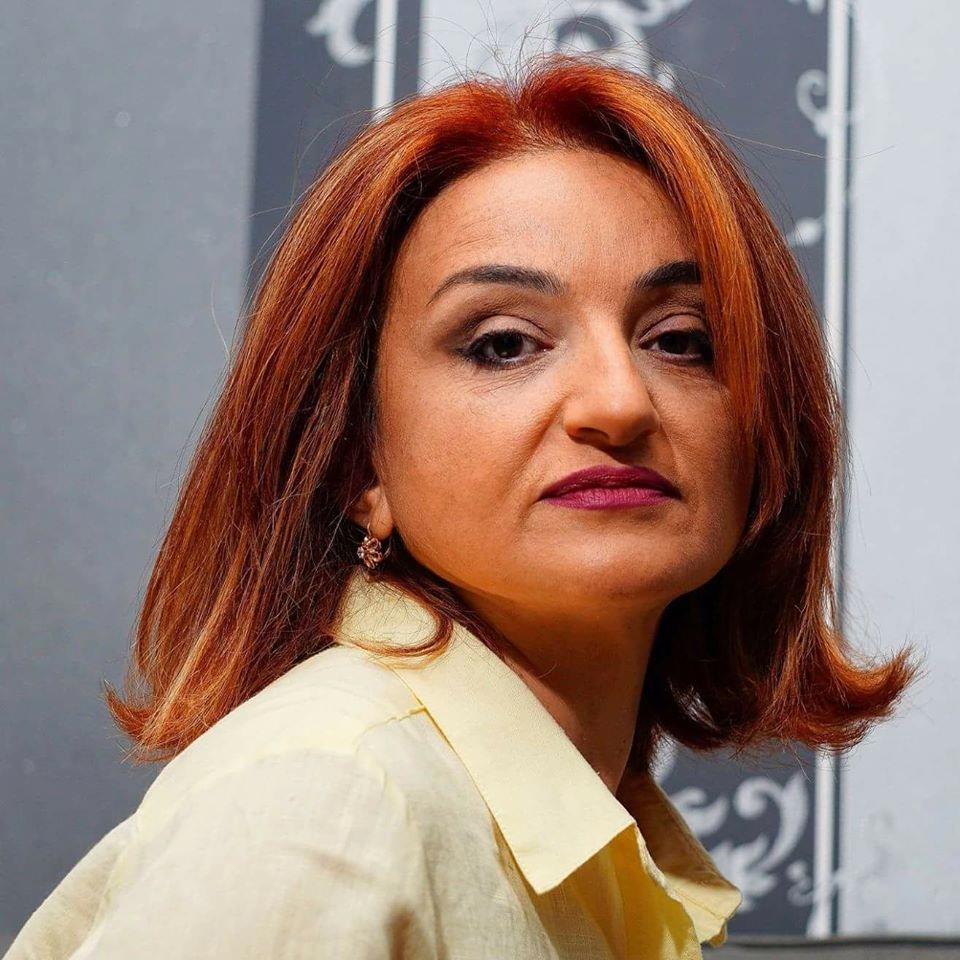 ფსიქოლოგი -“მოზარდები ძალიან გულჩვილი, ფაქიზი ფსიქიკის მატარებლები არიან, მათ უნდა იცოდნენ ამ პერიოდის მახასიათებელი თავისებურებები და მოზღვავებული სექსუალური ენერგიის სუბლიმაციის გზები”