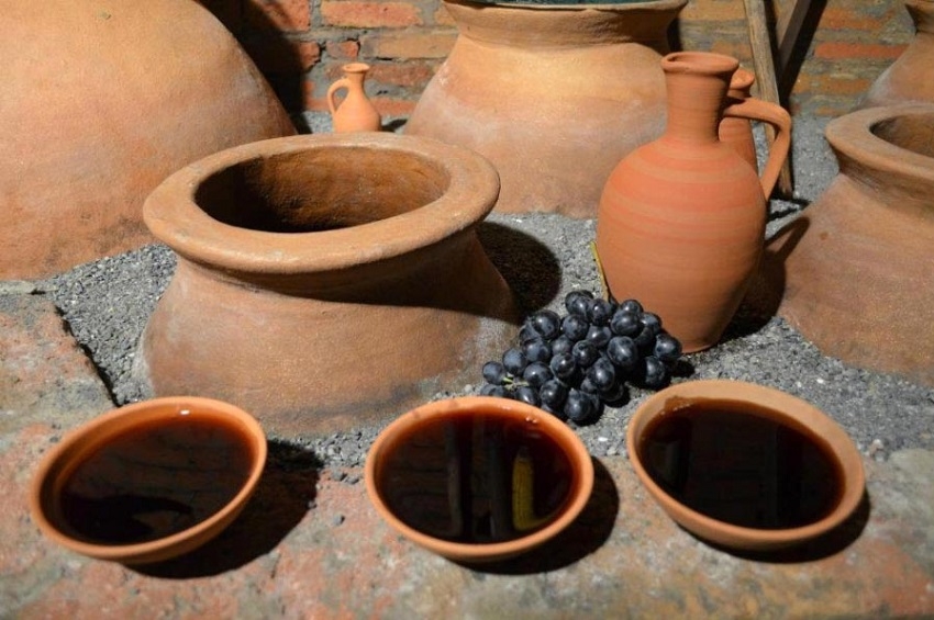 გინესის მსოფლიო რეკორდების წიგნი – მსოფლიოს უძველესი, 8,000 წლის ღვინო საქართველოშია აღმოჩენილი