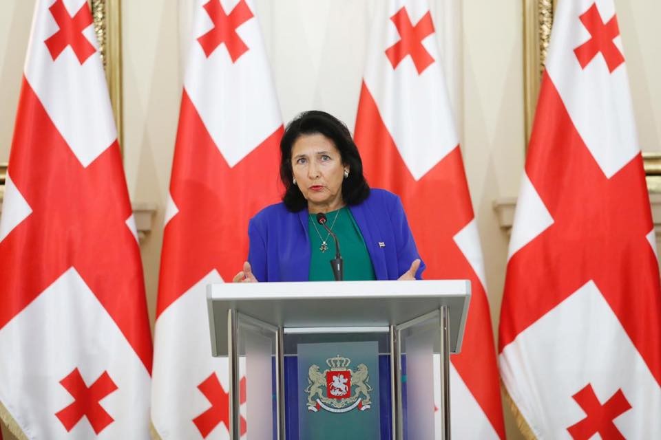 საქართველოს პრეზიდენტმა 5 ადამიანი შეიწყალა