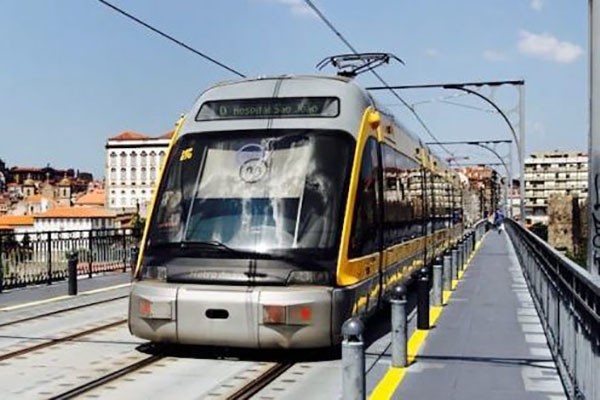 საქართველოში დღეიდან მიკროავტუბისით, ავტობუსითა და მატარებლით საქალაქთაშორისო გადაადგილება შეწყდა