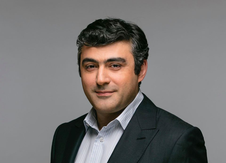 ნიკოლოზ გამყრელიძე სოციალურ ქსელში წერს, რომ კორონავირუსი დაუდასტურდა