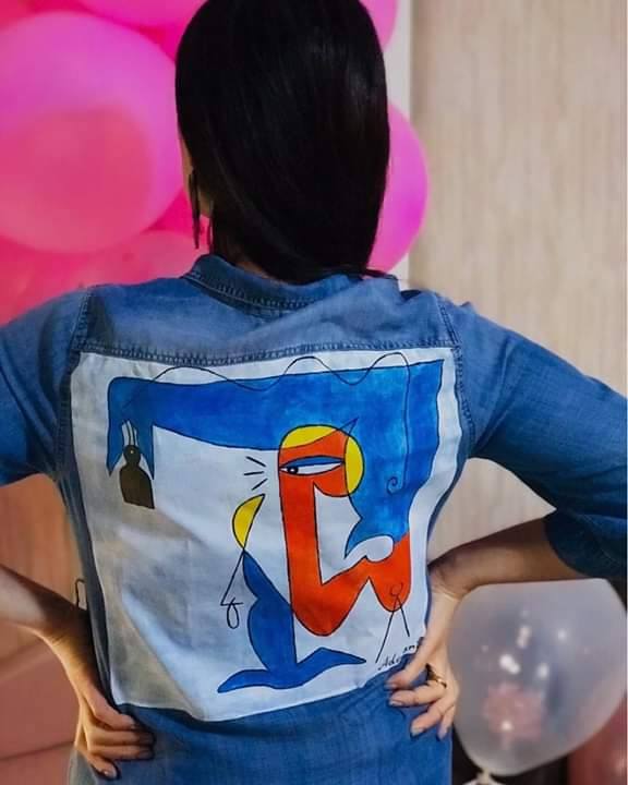 ჯინსის მოხატული ქურთუკები შენთვის შექმნილი დიზაინით