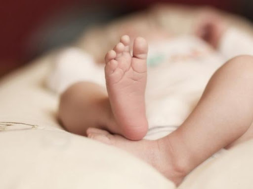 დუშეთში წყვილის მიერ ახალშობილის გაყიდვის ფაქტზე სამი პირი დააკავეს