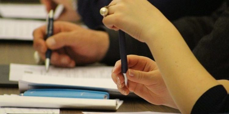 მასწავლებლობის მსურველთა 74%-მა გამოცდა ვერ ჩააბარა