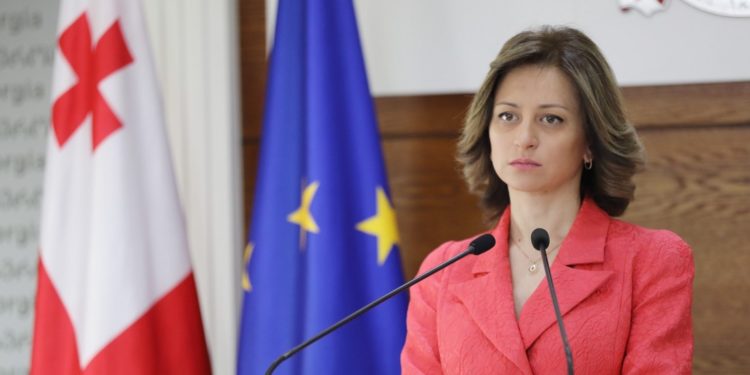 შეიძლება რისკი შეექმნას ოქტომბერში სწავლის დაწყებას – ეკატერინე ტიკარაძე