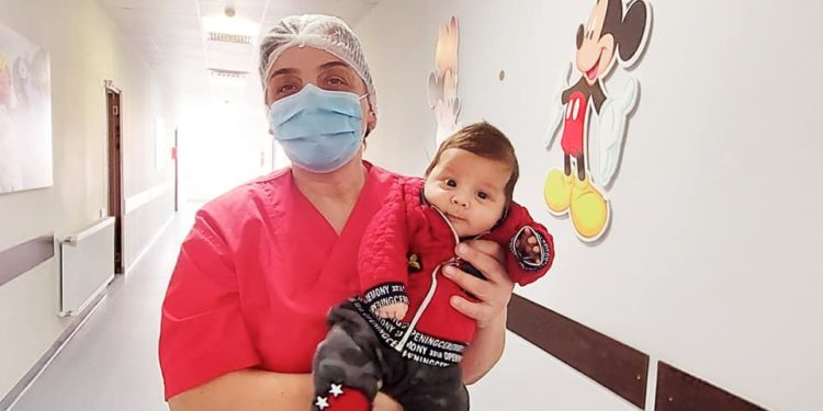 ქუთაისში 1 თვის პაციენტმა კორონავირუსი დაამარცხა