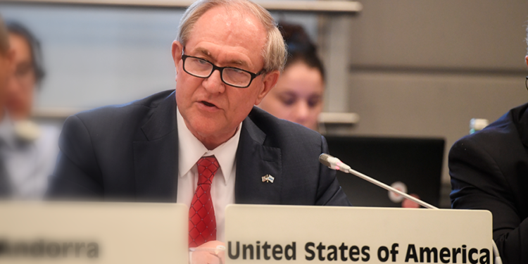 სამხრეთ ოსეთი და აფხაზეთი საქართველოს ნაწილია და იმ მოქალაქეთა მომავალი უკეთესი იქნება ნამდვილი ქვეყნის შემადგენლობაში, ის ქვეყანა კი საქართველოა – აშშ-ის ელჩი ეუთოში