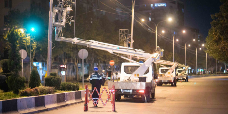 თბილისში საახალწლო ილუმინაციების მონტაჟი დაიწყო