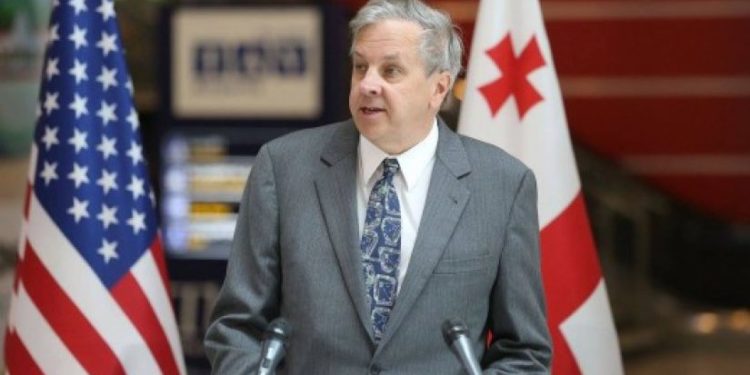 როგორ შეიძლება მიულოცო შეთანხმება, რომელიც რუსულ ოკუპაციას ამტკიცებს? -იან კელი