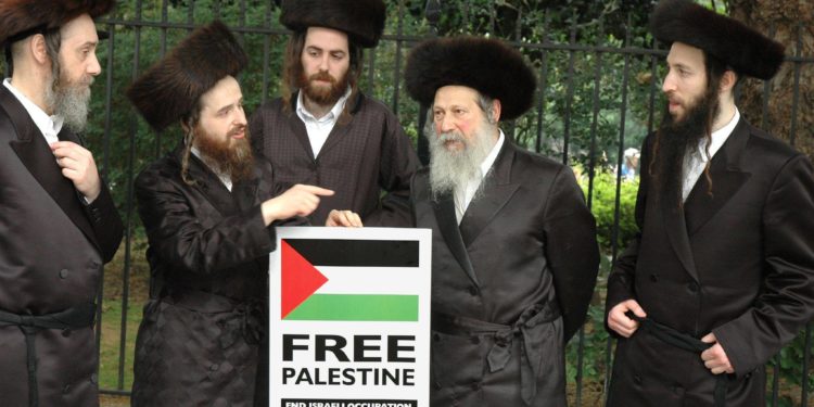 რას წარმოადგენს ნეტურეი კართა („ქალაქის მცველნი“) და რას ეწინააღმდეგებიან ისინი?