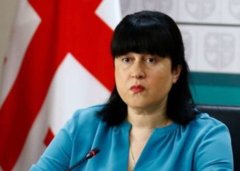 ოქტომბრის ბოლოდან კოვიდის მართვაში ჩართული სამედიცინო პერსონალი ხელფასის 50%-ის ოდენობით დანამატს იღებს