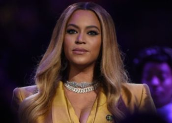 ბიონსე საცხოვრებლის დაკარგვის რისკის ქვეშ მყოფ ადამიანებს 5 000 დოლარით დაეხმარება