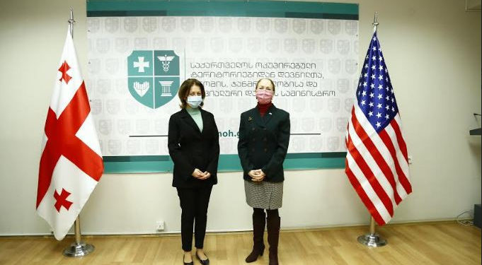 საქართველოში პირველად Pfizer-ი შემოვა – ტიკარაძე დეგნანს შეხვდა