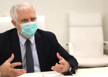 ნუ ამბობთ, რომ სკოლები დაკეტილია… სწავლა მიმდინარეობს – ამირან გამყრელიძე